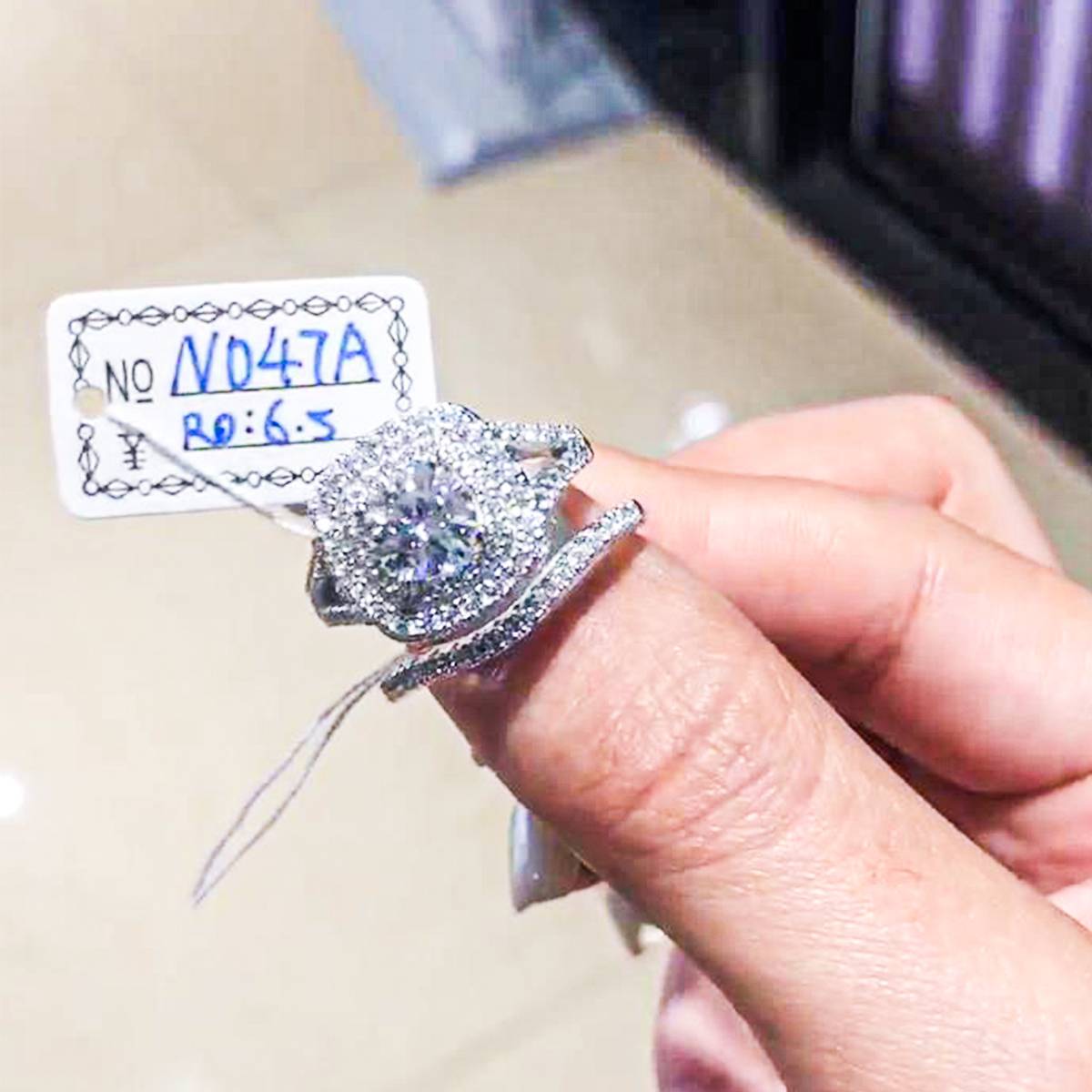Deluxe Square Bag Women's Ring S925 Silver Plated Platinum Primary and Secondary Set Ring Stacked Women's Ring Customized Main Stone Moissanite  1.0ct/Secondary Stone High Carbon Diamond